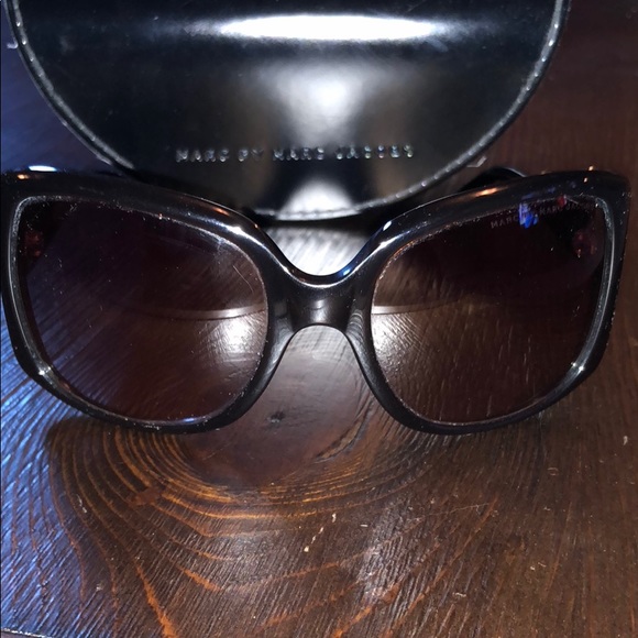 Marc Jacob sunglasses - Picture 1 of 3